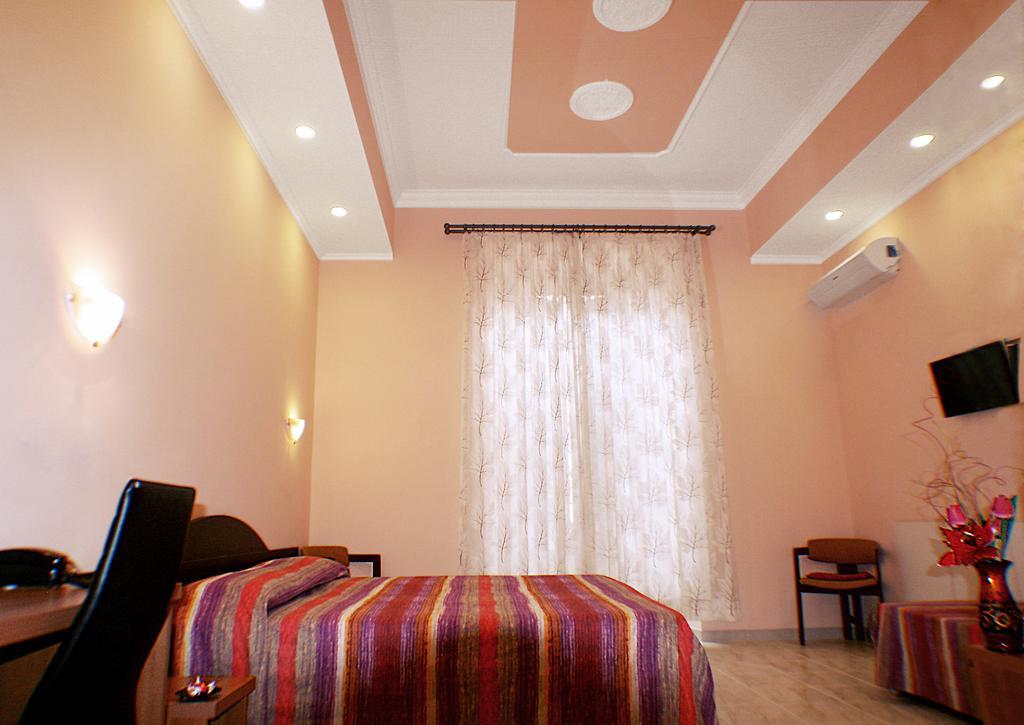 Premier Cavour Rome Room photo